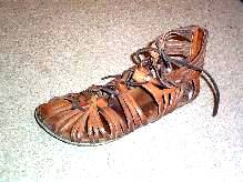 ancient roman soldier shoes